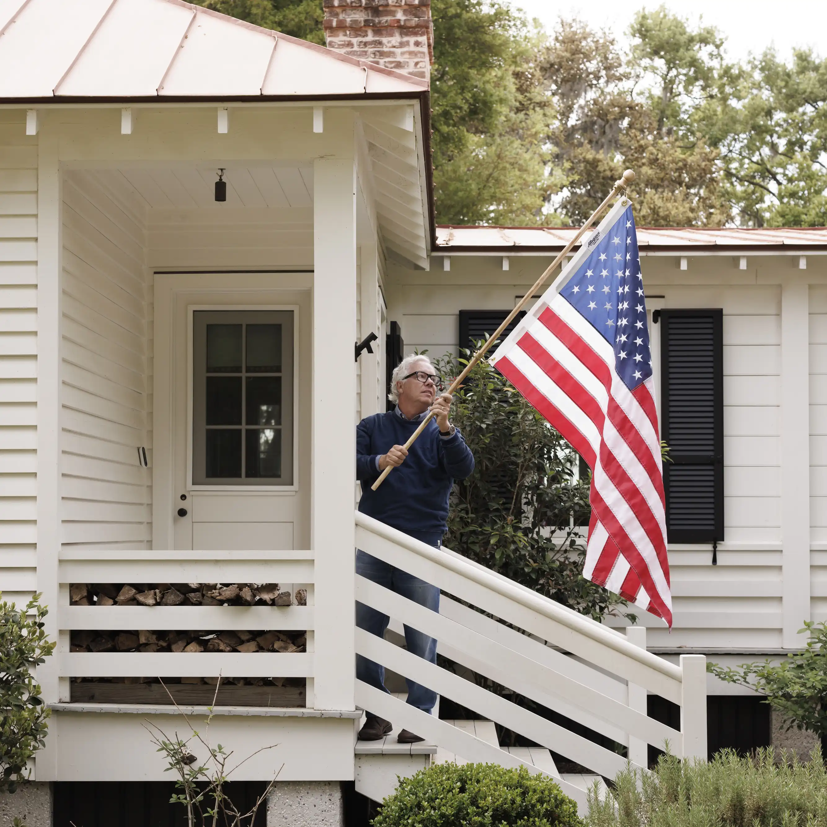 3' x 5' American Flag Set - Image 8